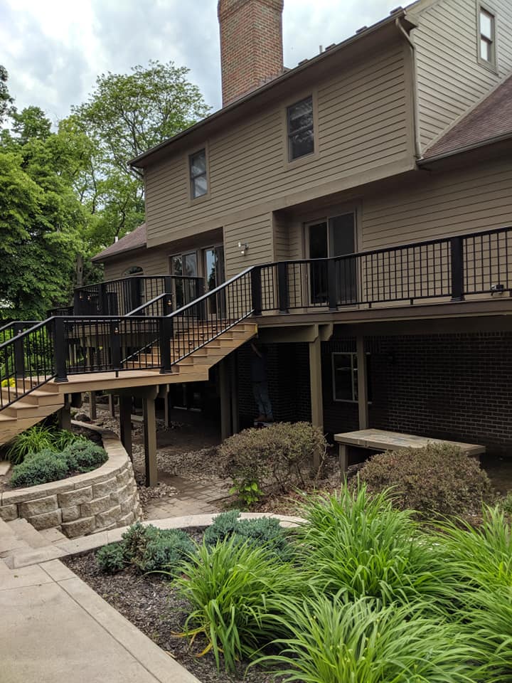 custom-deck-builder-sylvania-crd-construction
