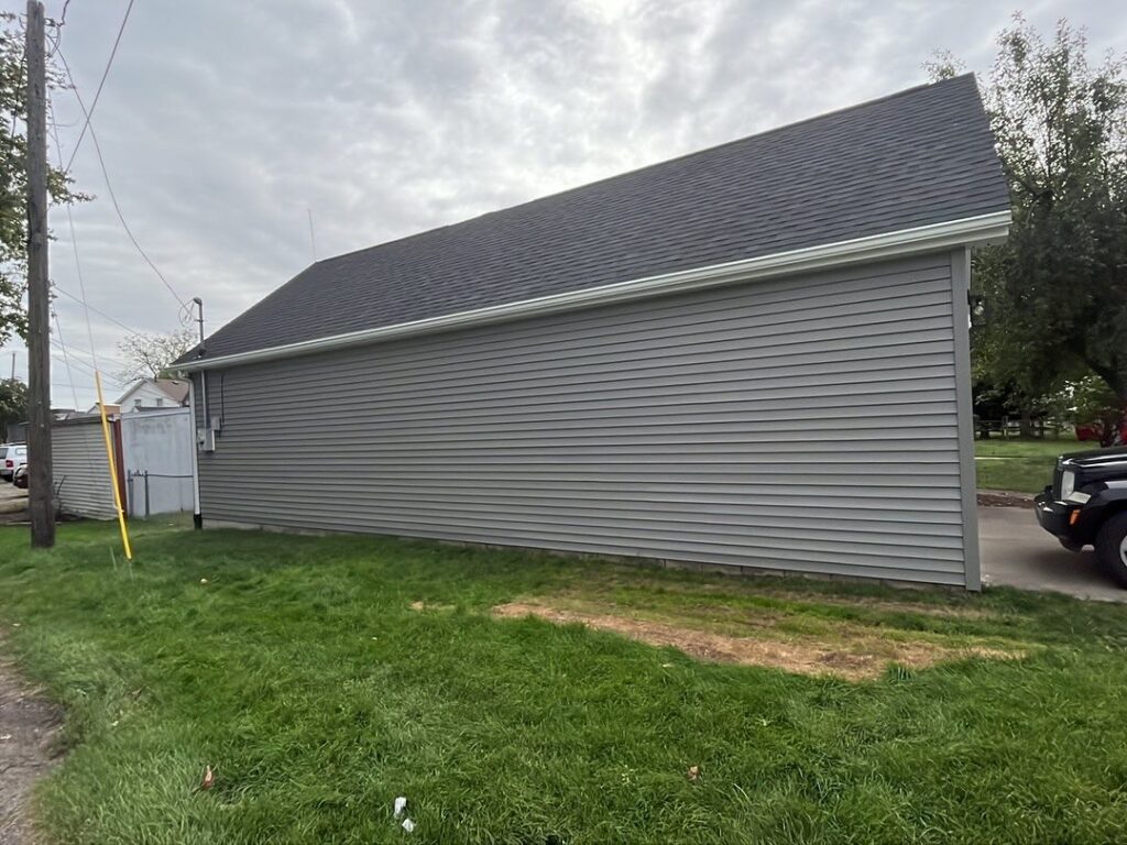 siding-repair-perrysburg-ohio-CRD-construction