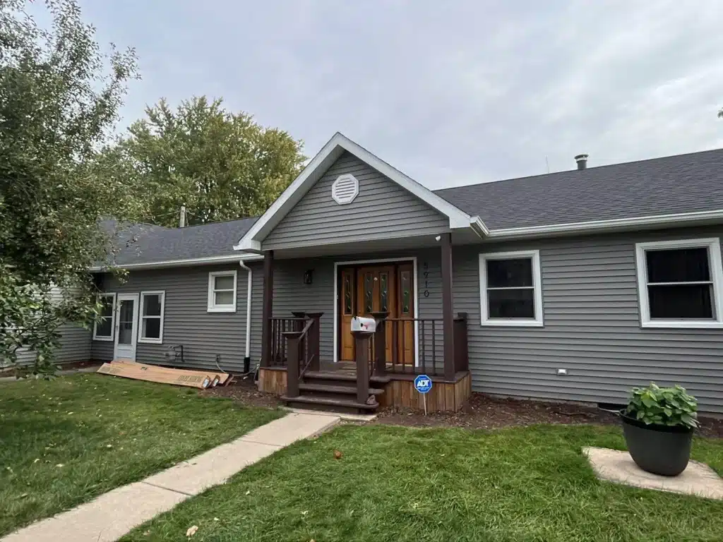 siding-repair-contractor-toledo-crd-construction