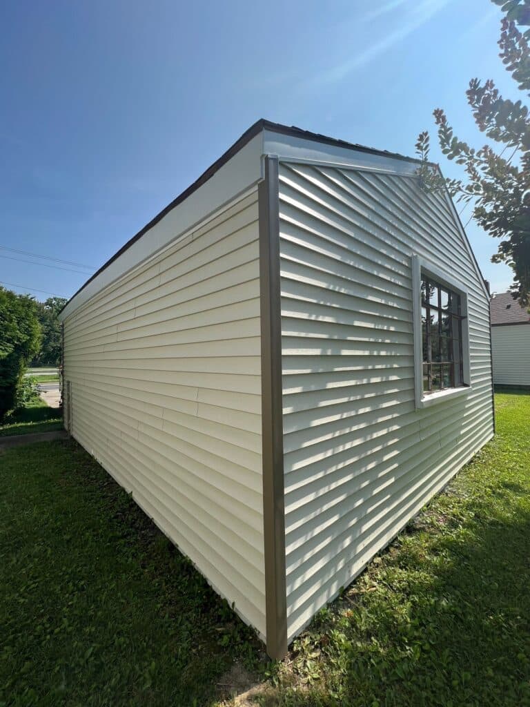 siding-installation-toledo-crd-construction-2